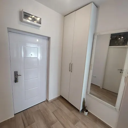 아파트 Stan Na Dan Centar Jevrejska