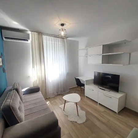 Stan Na Dan Centar Jevrejska 아파트